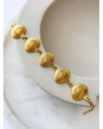 GOLD SHELL BRACELET